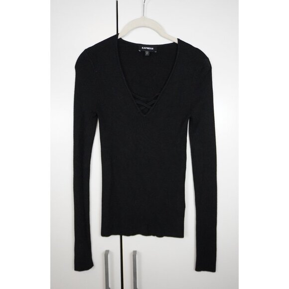 Express Cross-Front Fitted V-Neck Sweater in Black - Picture 6 of 8